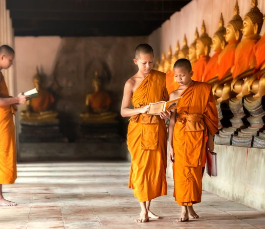 Ayutthaya's history as a cosmopolitan hub of religion and culture will be explored.